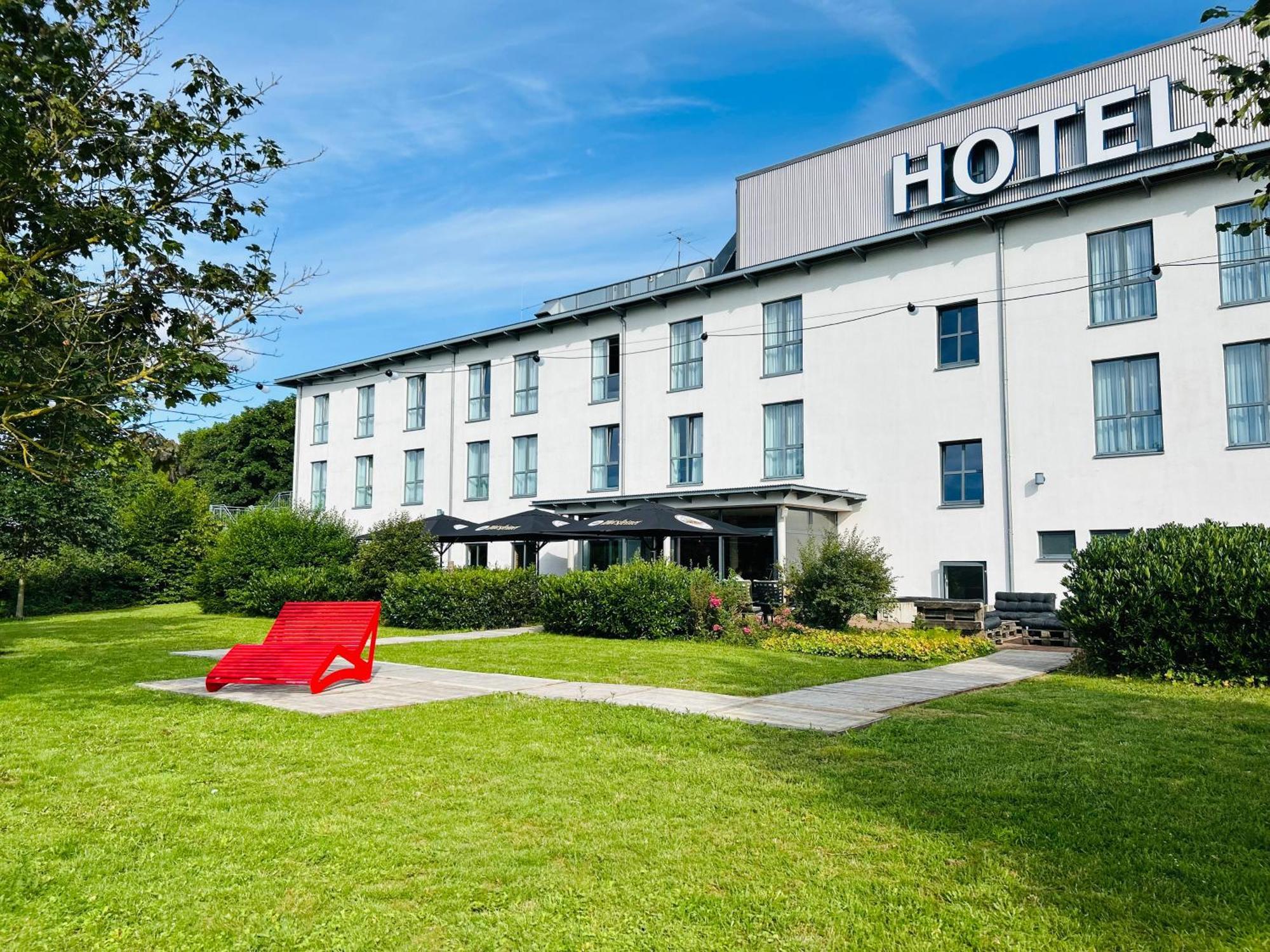 Airea Hotel Бюрен Экстерьер фото